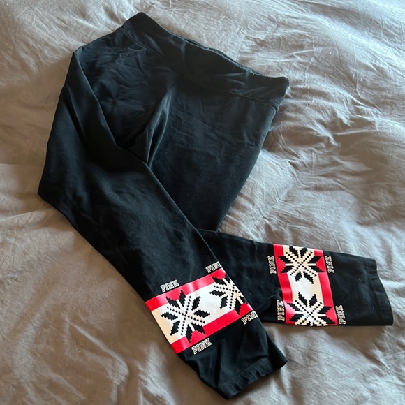 PINK Victoria's Secret Pants - Holiday leggings by PINK Good used condition